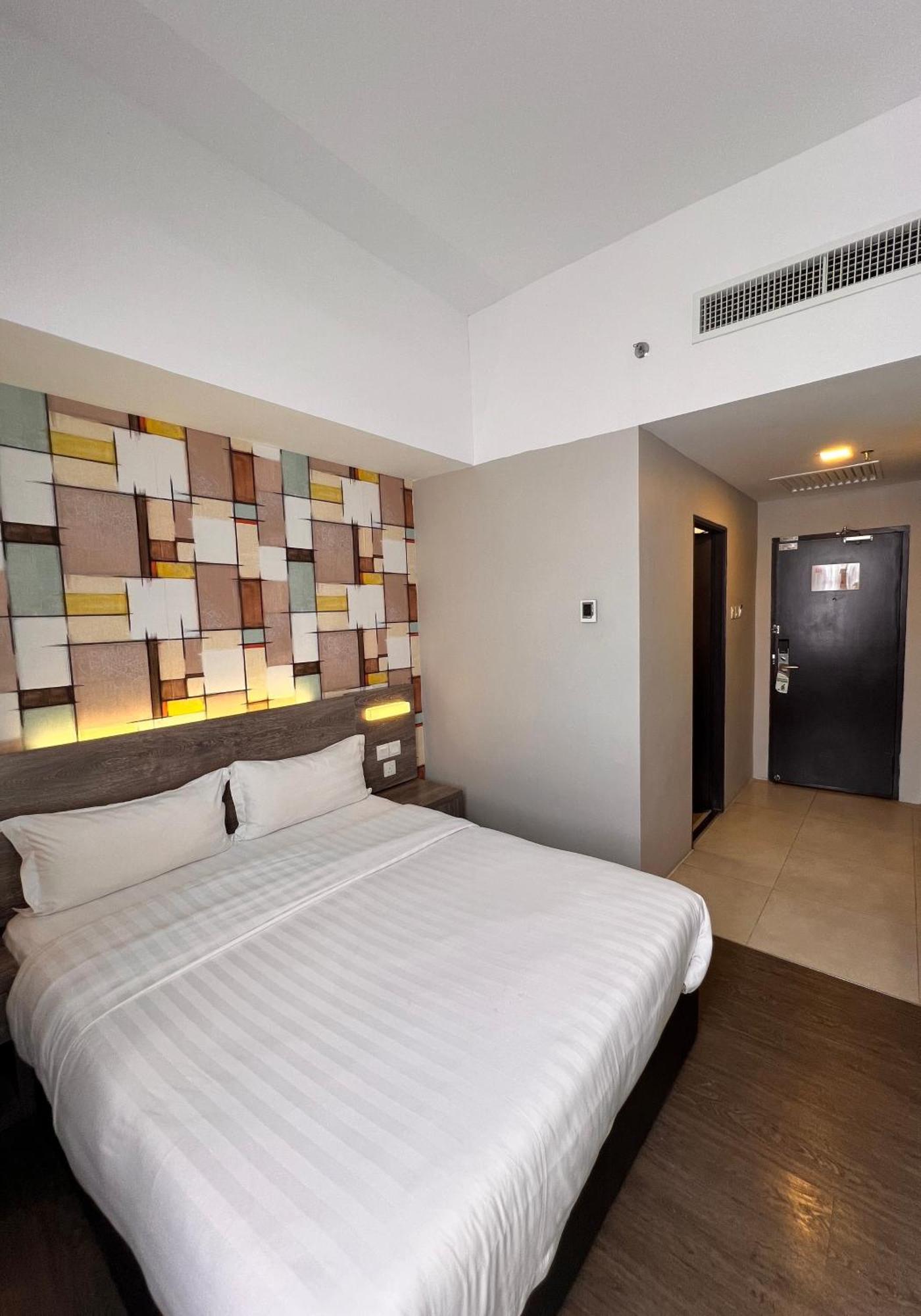 Ajang Hotel Miri Exteriör bild