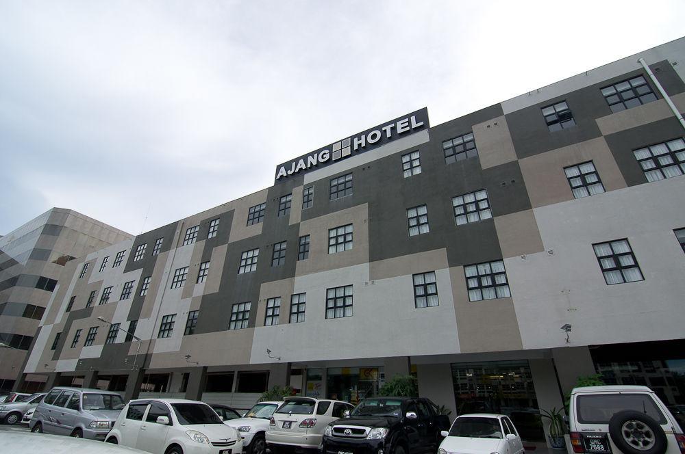 Ajang Hotel Miri Exteriör bild